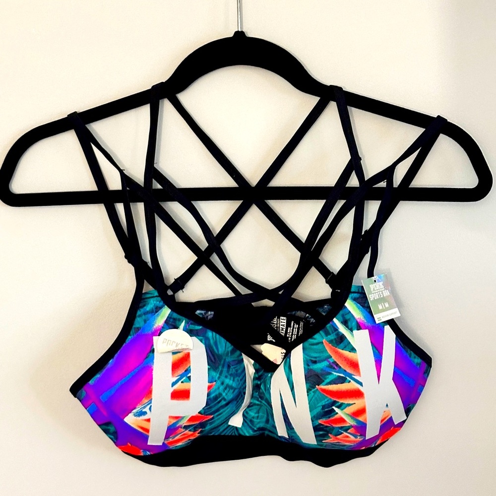 NWT Victoria’s Secret Pink Ultimate Push Up Sports Bra
